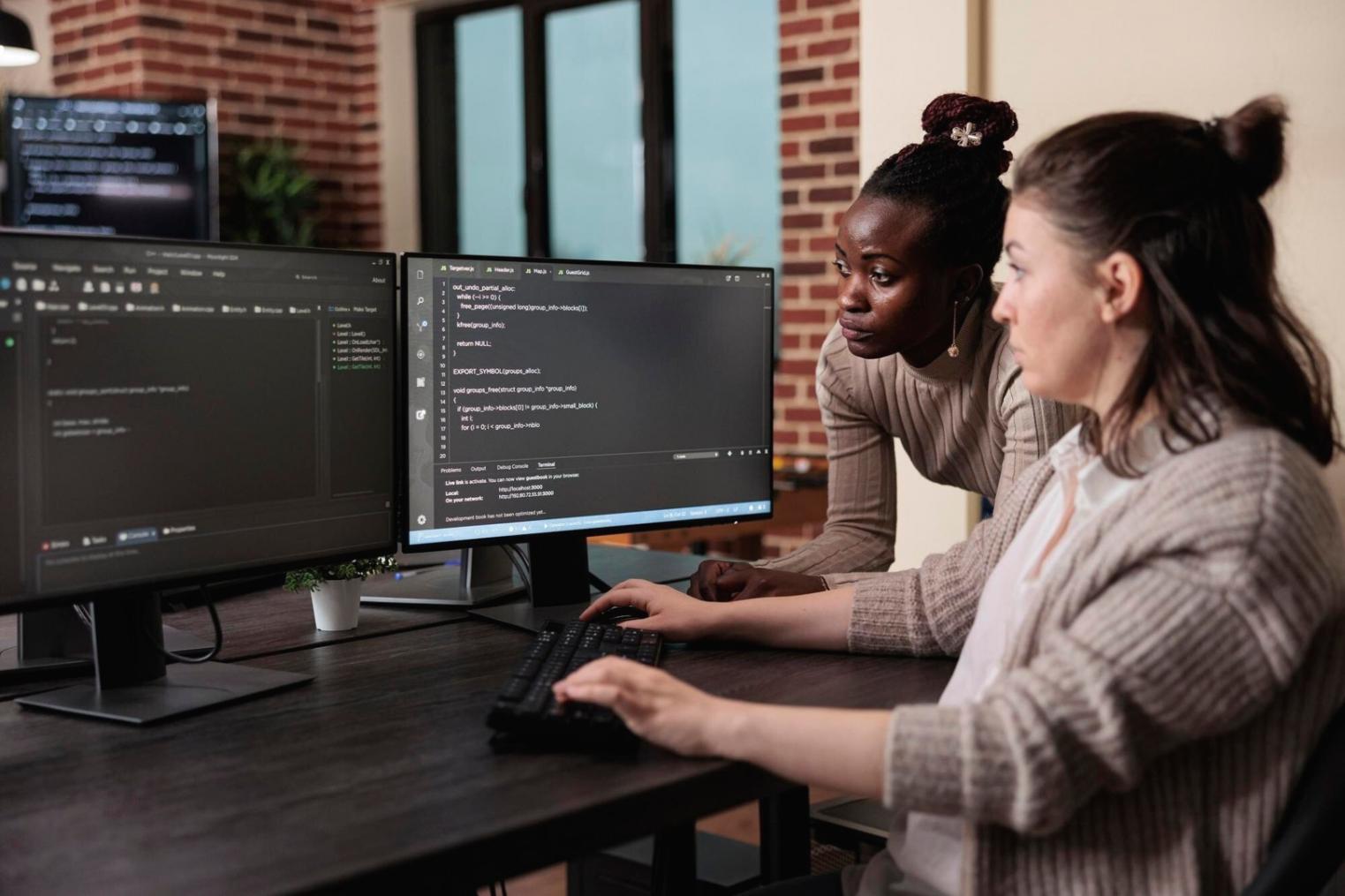 Espacio de formación moderno con tecnología aplicada